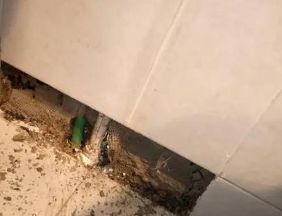 平潭楼顶漏水维修公司分享下修复水管漏水的几种小方法